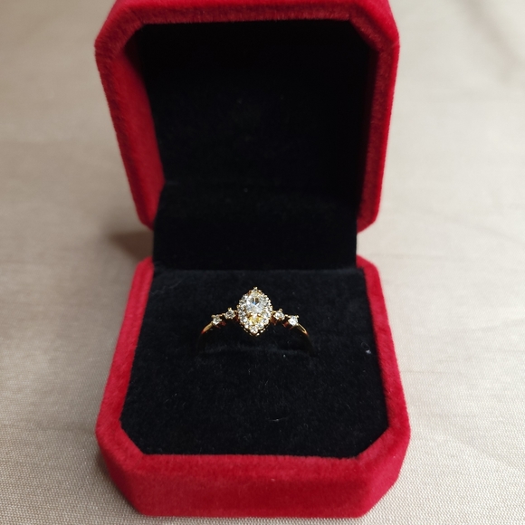 18K Gold Plated Eye Shaped Cubic Zircon Ring - Picture 2 of 8